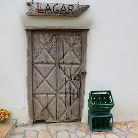 La Casona De *